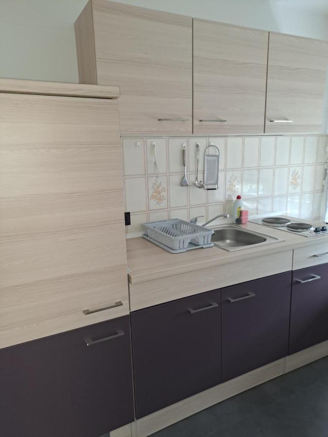 Studio Apartments Maslinik Krk Town Eksteriør billede